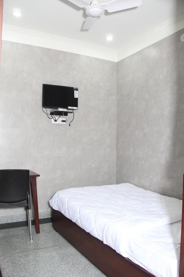 Hotel Silk Haldwāni Dış mekan fotoğraf