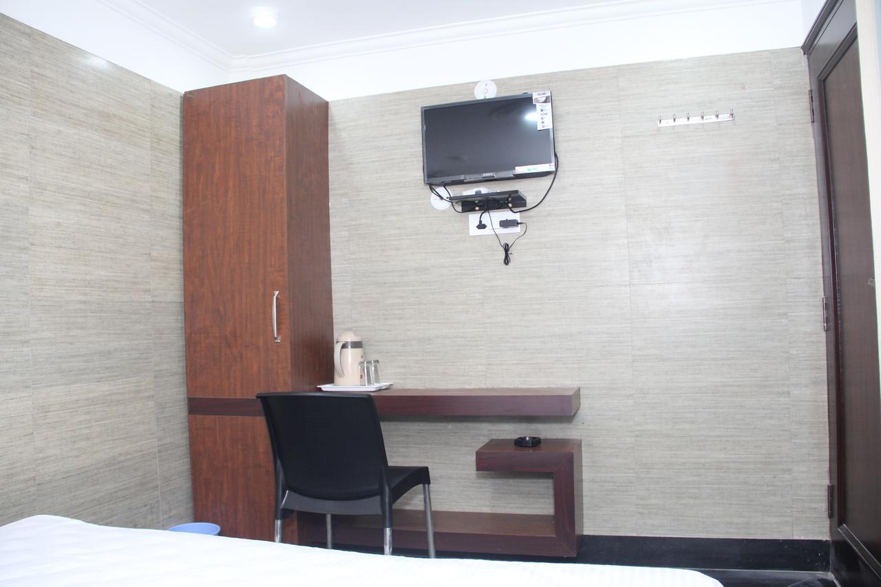 Hotel Silk Haldwāni Dış mekan fotoğraf