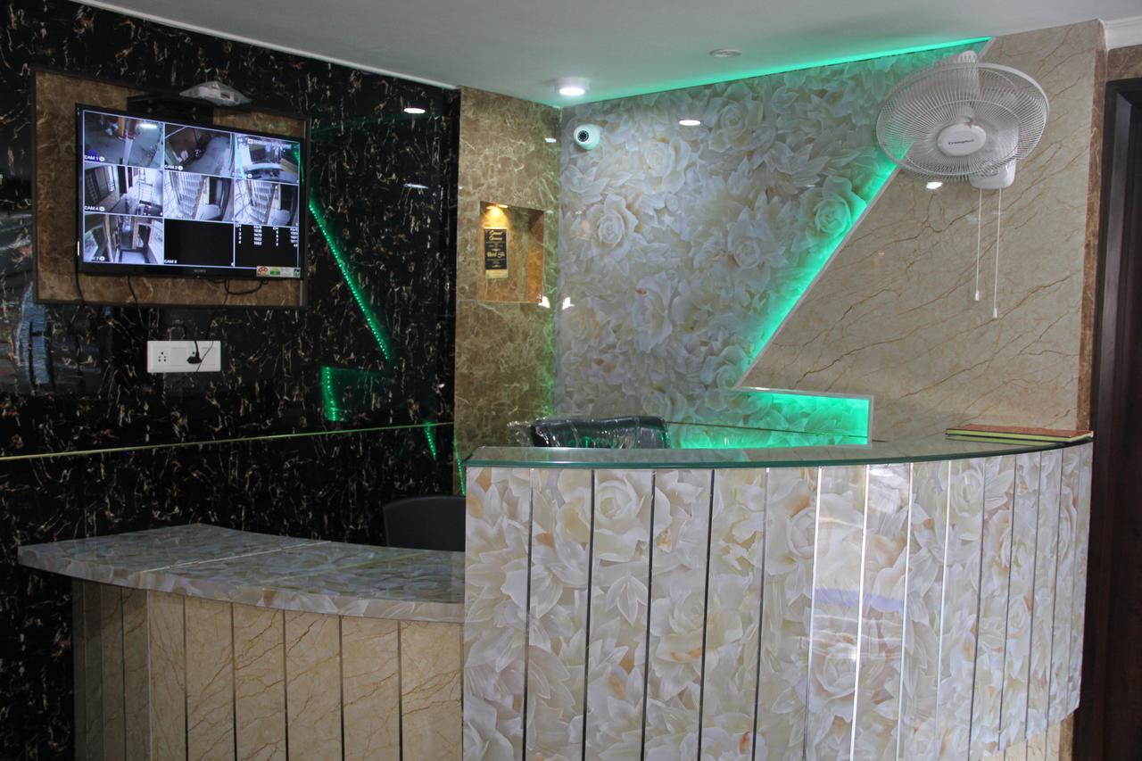 Hotel Silk Haldwāni Dış mekan fotoğraf